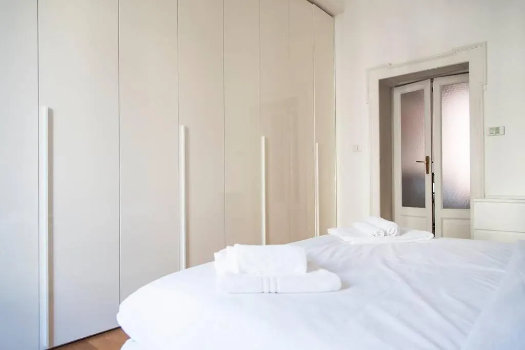 Youhosty - Ranzoni 4 Milan Apartment